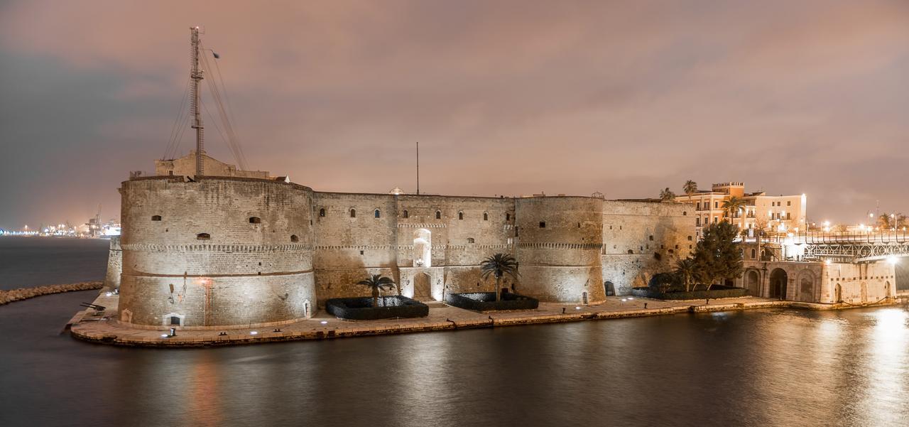 Una Volta A Martina Hotel Martina Franca Buitenkant foto